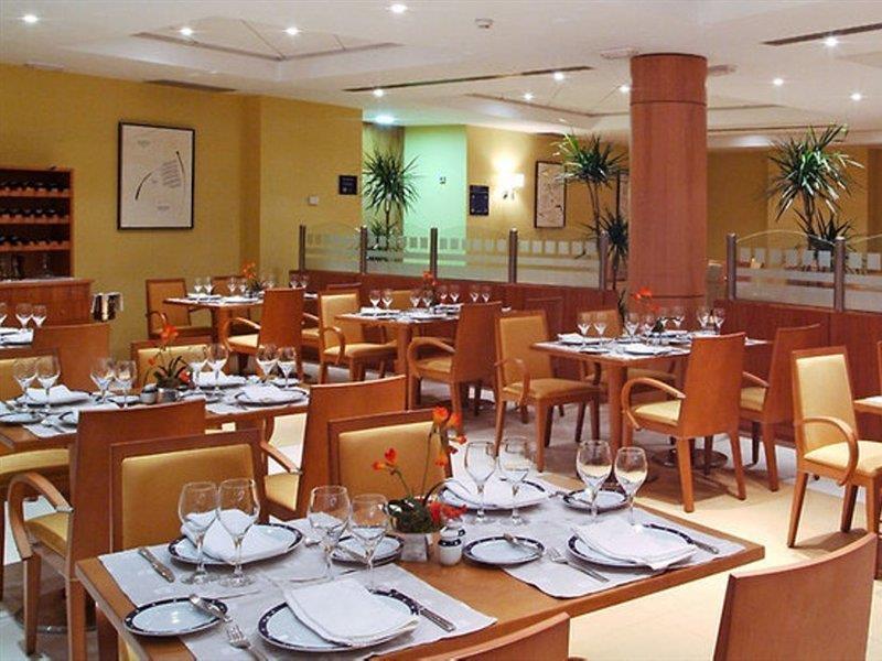 Vértice Indalo Almería Restaurante foto